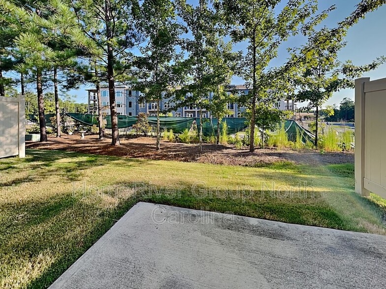 Building Photo - 509 Brier Crossings Loop