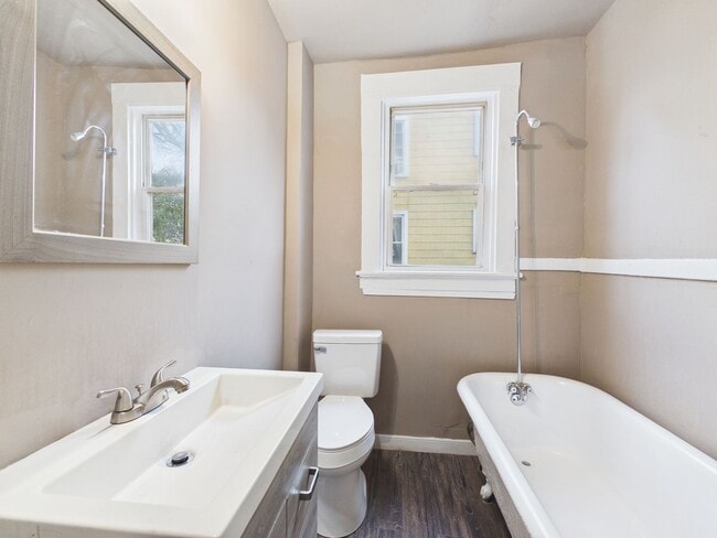 Building Photo - 2508 North Ave