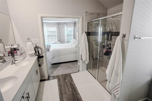 Building Photo - 404 Eaton Dr