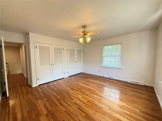 Building Photo - 1133 Westmoor Pl