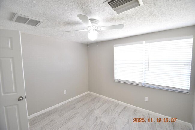 Building Photo - 7317 Dianne Dr