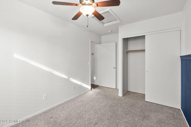 Building Photo - 1638 E Barbarita Ave