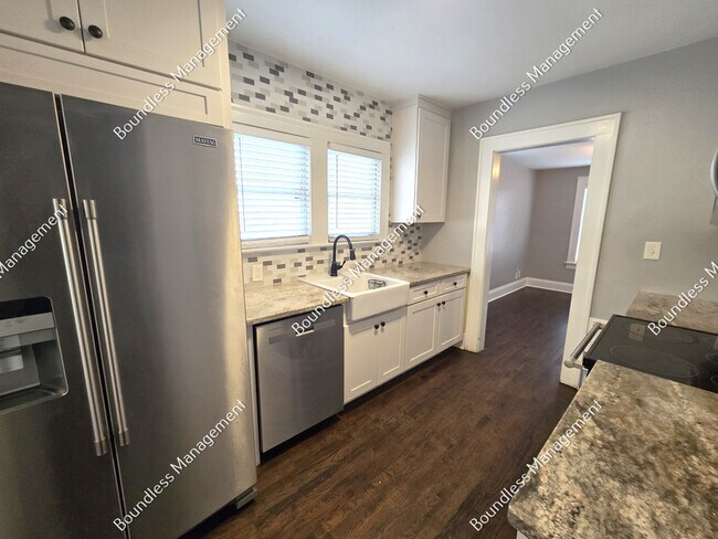 Building Photo - 2649 Jefferson Terrace