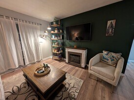 Building Photo - 3140 7 Pines Ct NW