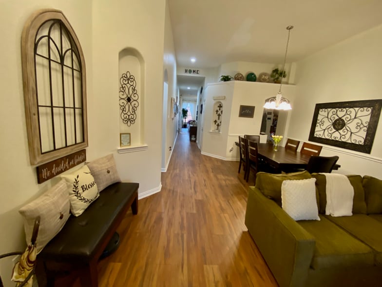 Building Photo - 4405 Vista Glen Ct