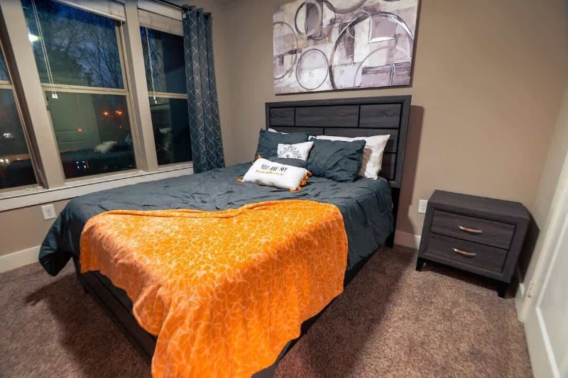 Building Photo - 2470 Cheshire Bridge Rd NE