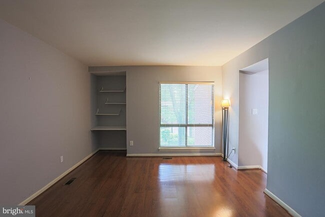 Building Photo - 17 Farmhouse Ct