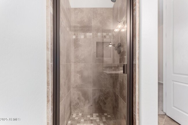 Building Photo - Stunning 4 bedroom, 3 bathroom home in the desirable community of Avian Trails!!