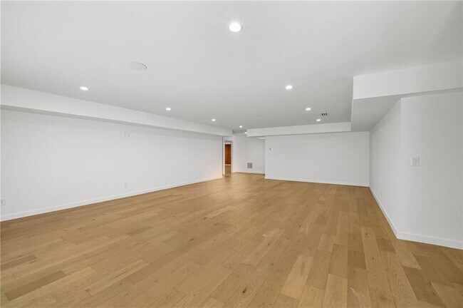 Building Photo - 3566 Cantrell Rd NE