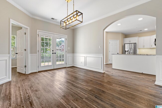 Building Photo - 141 Calumet Dr