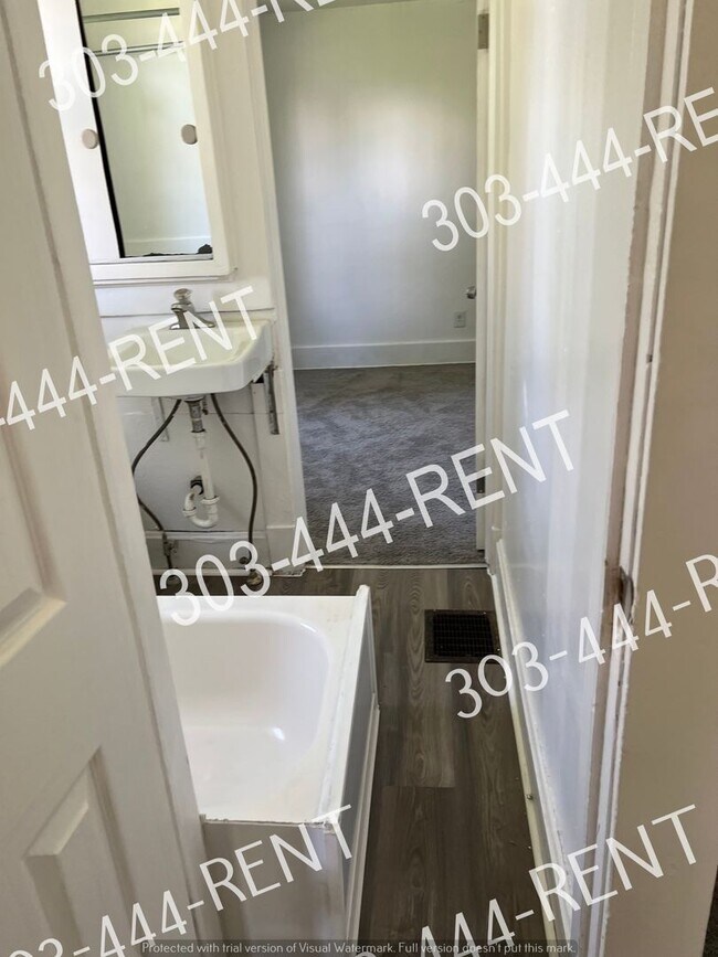 Building Photo - Charming 3-Bedroom, 1-Bath Ranch Home in the Denver Metro Area