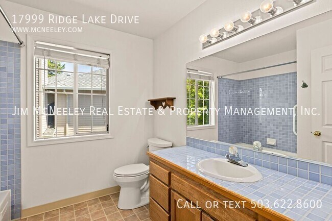 Building Photo - 17999 Ridge Lake Dr