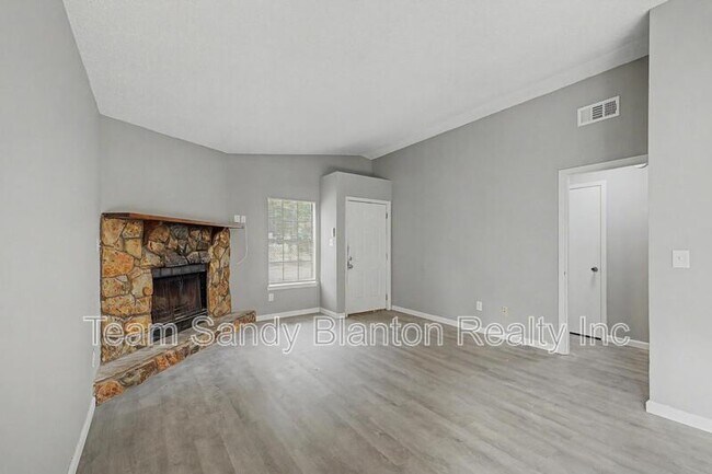 Building Photo - 8210 Kipling St