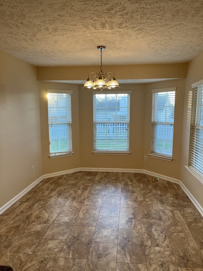 Building Photo - 2011 Orlimar Ct