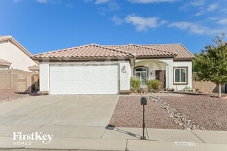 Building Photo - 2920 W Calle Lucinda