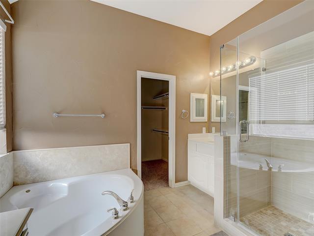 Building Photo - 18711 Gibbons Dr