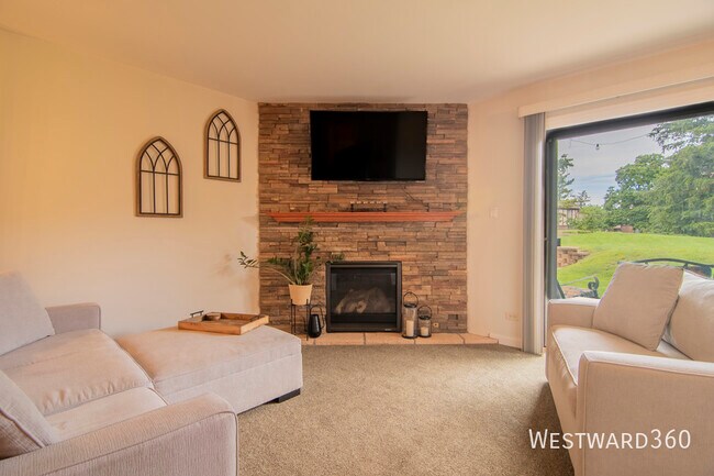 Primary Photo - 1605 Thames Ct