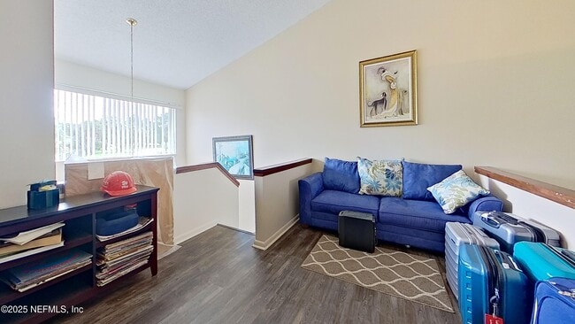 Building Photo - 9360 Craven Rd