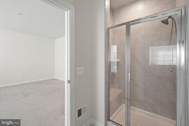 Building Photo - 13026 Martz St