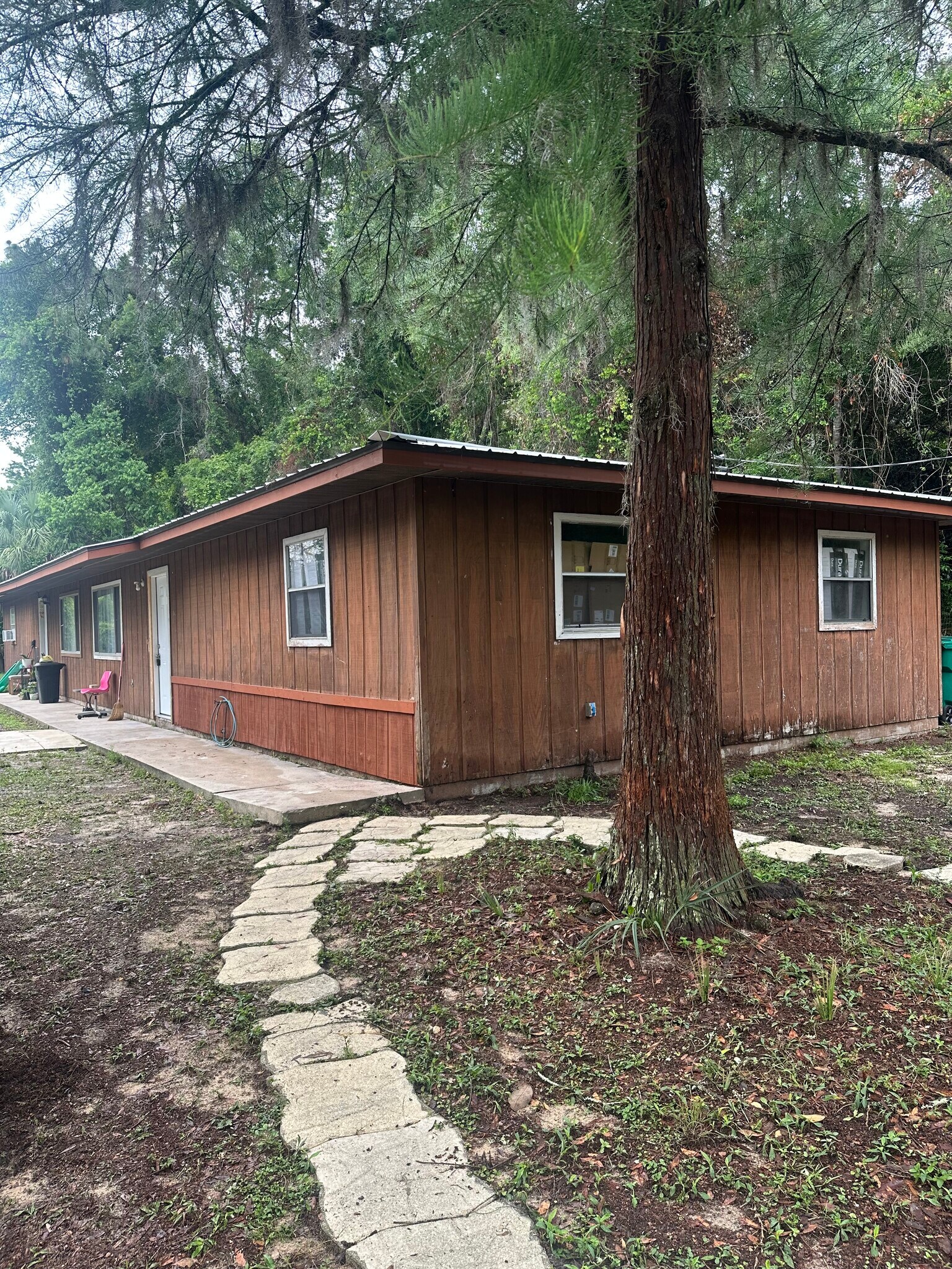 Building Photo - 1131 N Trudel Pt