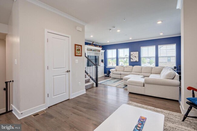 Building Photo - 618 Chalcedony Ln