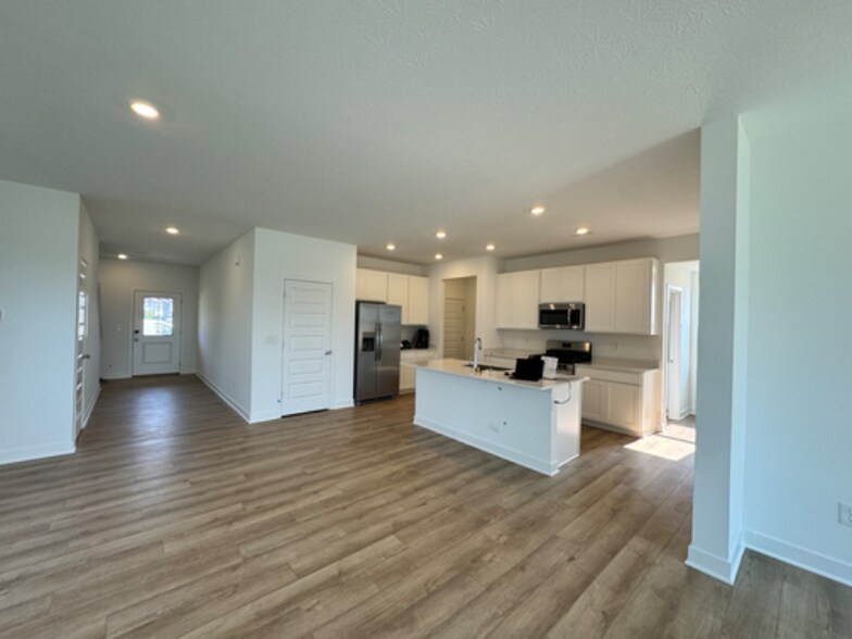 Building Photo - 1219 Cassine Pl
