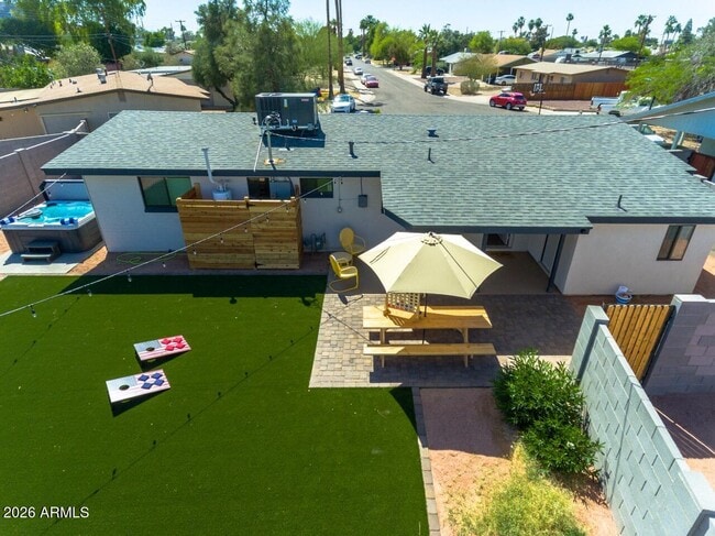 Building Photo - 1207 W 15th St