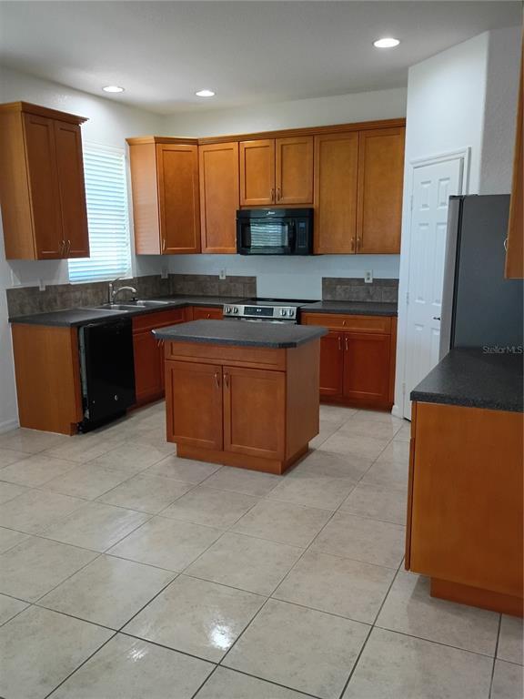 Building Photo - 3549 Maple Ridge Loop