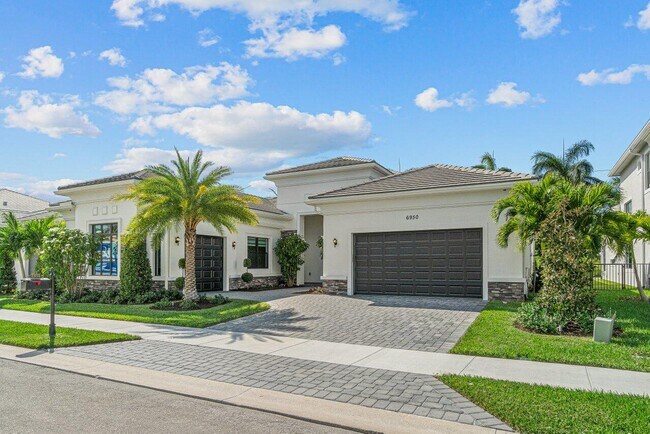 Building Photo - 6950 NW 28th Ave