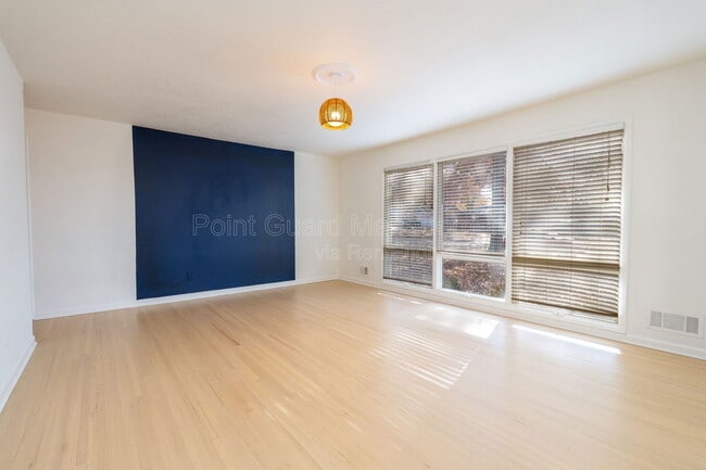 Building Photo - 6002 E 8th St N