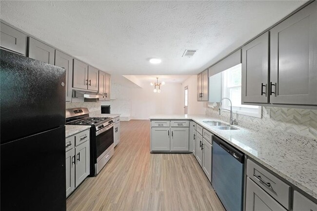 Building Photo - 7156 Whitfield Dr