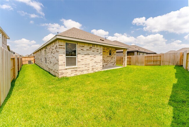 Building Photo - 6671 Iron Clover Dr