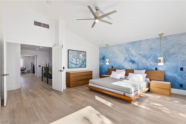 Building Photo - 9301 St James Cir