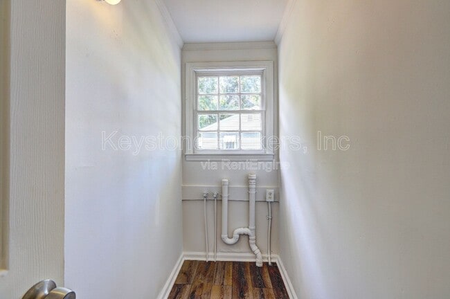 Building Photo - 2752 Alden St