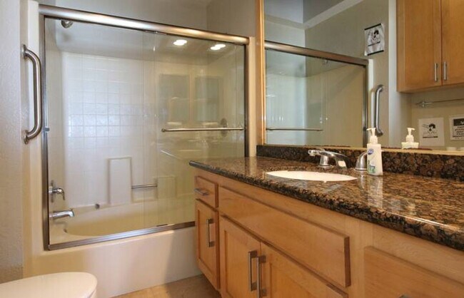 Building Photo - Beach front big duplex. Gustavo Lopez AMSI