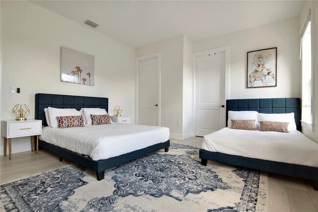 Building Photo - 4919 N Nebraska Ave