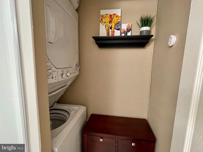 Building Photo - 11302 Gatesborough Ln