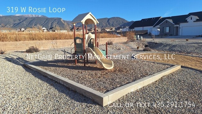 Building Photo - 319 W Rosie Lp