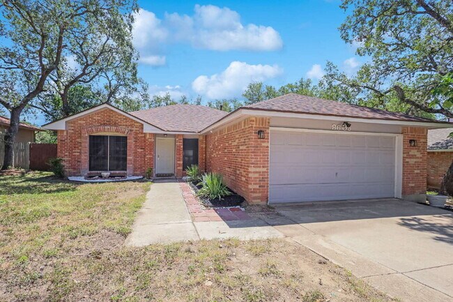 Building Photo - Updated 3 Bed / 2 Bath One-Story Home in San Antonio – Glen Wood Subdivision