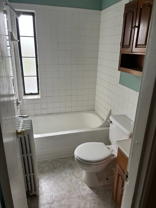 Building Photo - 527 Corona Ave