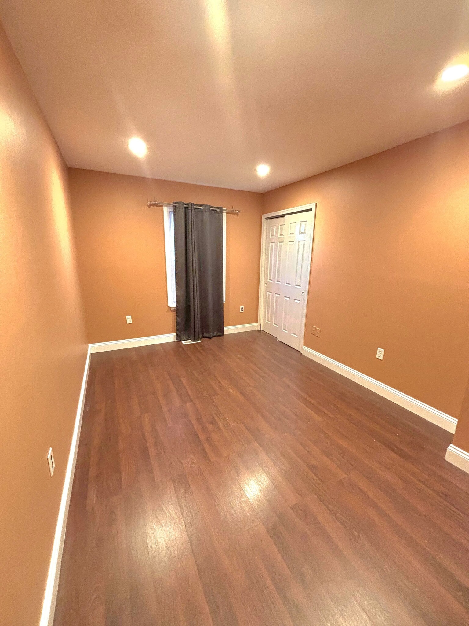 Building Photo - 37 Anderson Ct