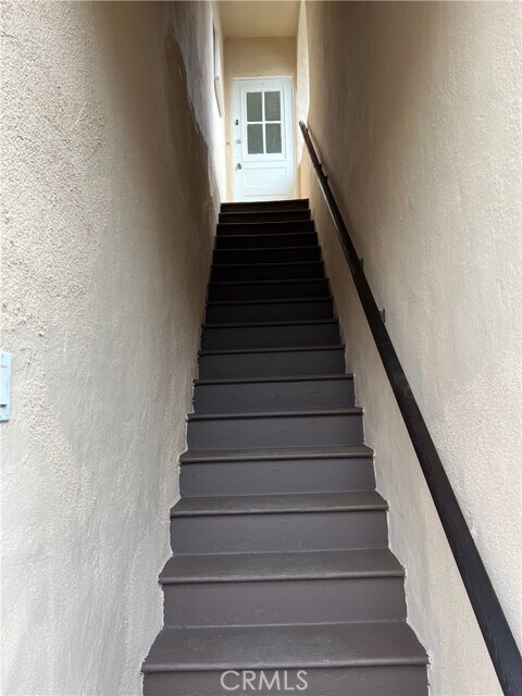 Building Photo - 425 S Palm Dr