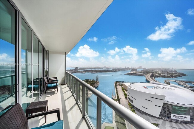 Building Photo - 888 Biscayne Blvd