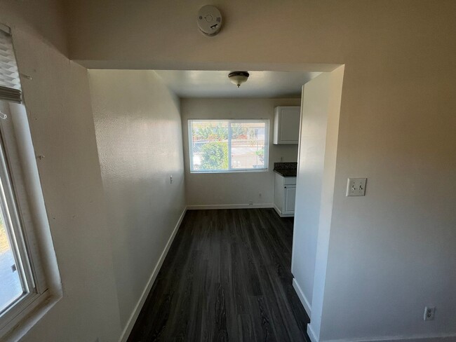 Building Photo - 1335 Lemon St
