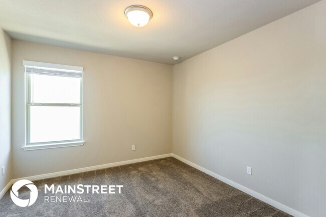Building Photo - 1529 Arcadian Lily