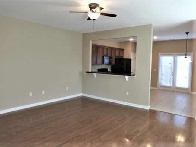 Building Photo - 9 Hartland Ct