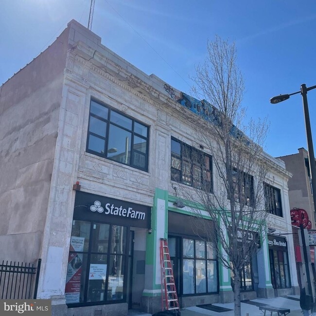 Building Photo - 687 N Broad St