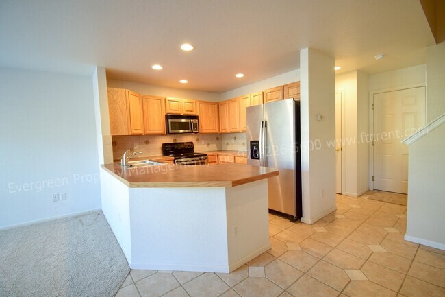 Building Photo - 127 Bayside Cir