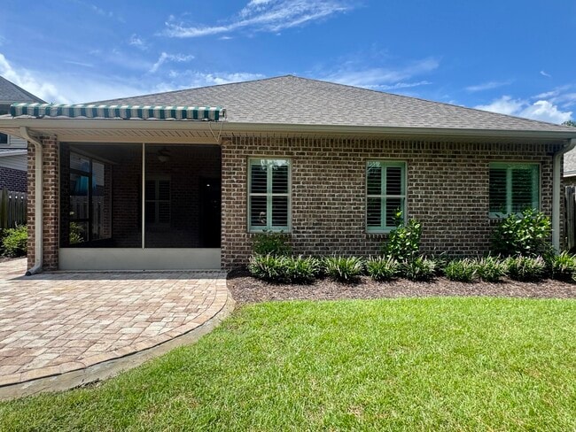 Building Photo - 256 Cocobolo Dr