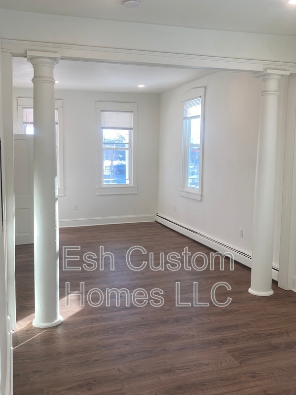 Building Photo - 2686 Lititz Pike